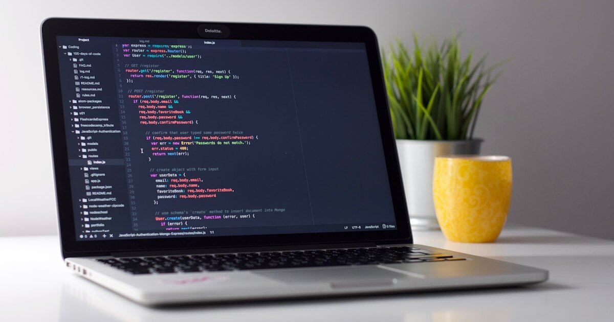 Custom vs Native HubSpot Integrations: When the Marketplace App Is Not Enough