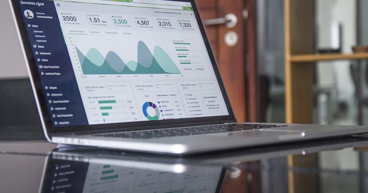 Custom Web Portal vs. Off-the-Shelf Software: Making the Right Choice